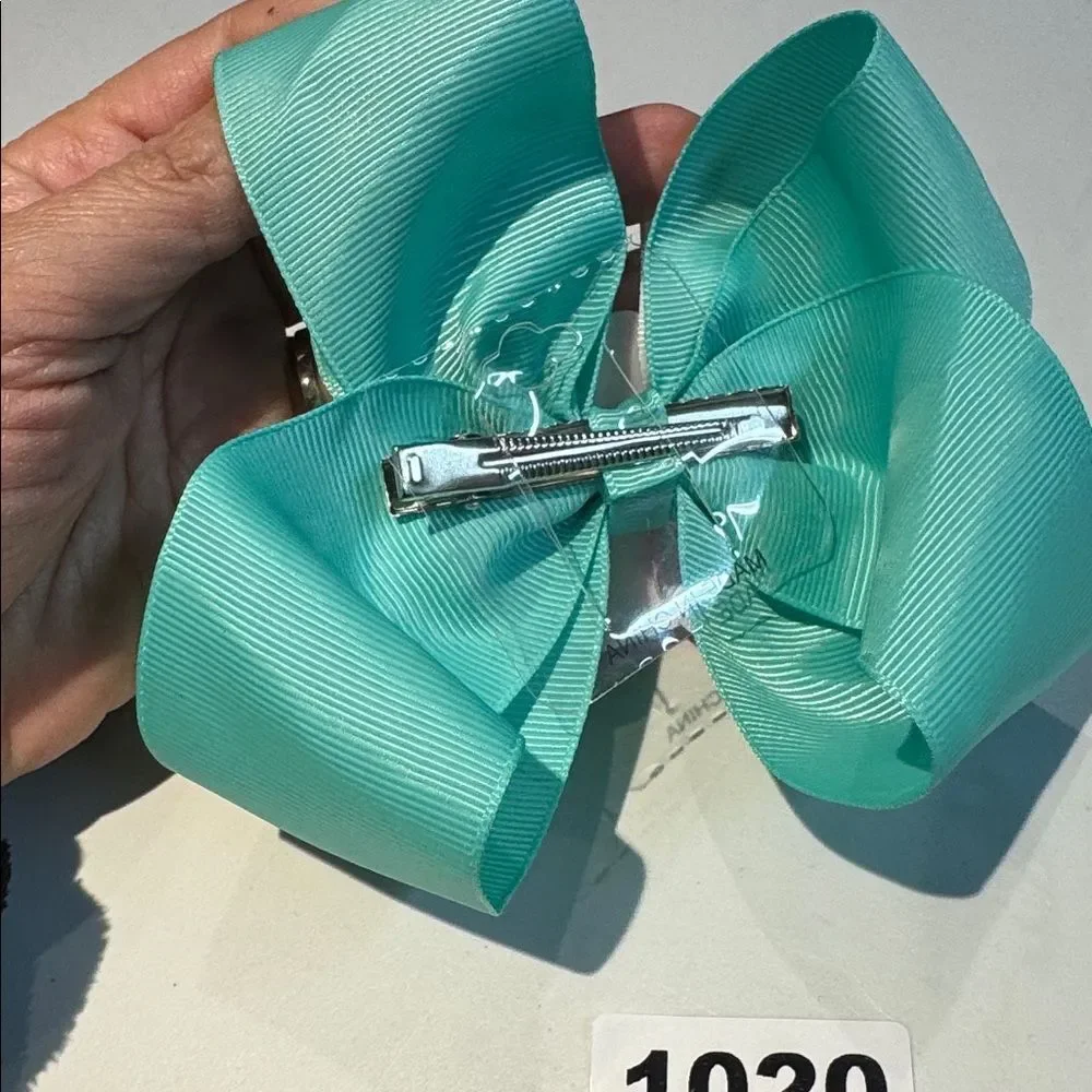 1020 Mint Green Color Hello‎ Kitty Hair Bow Alligator Clip